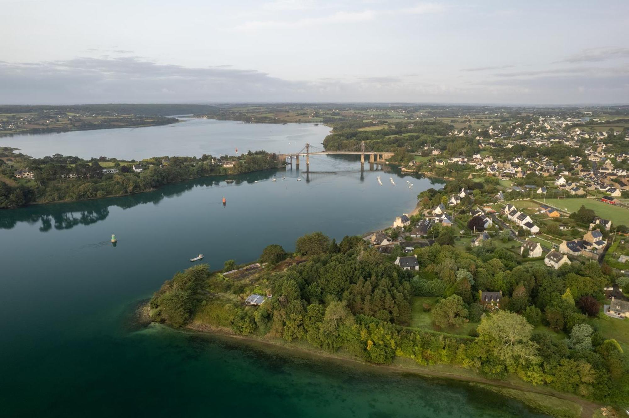 Gite De La Marina Dans La Presqu'Ile De Lezardrieux Bagian luar foto